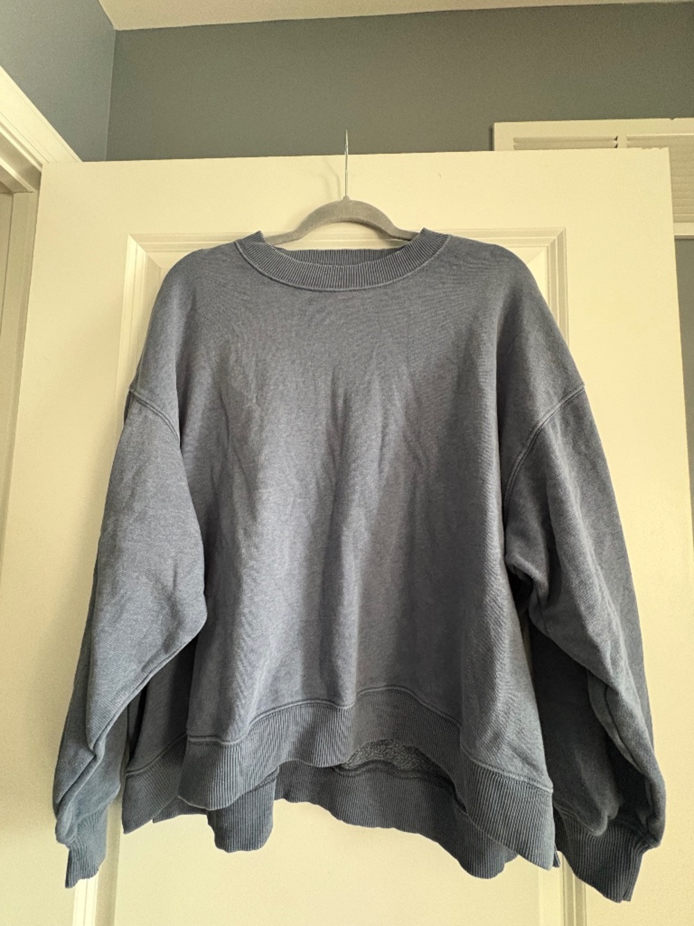 American Eagle Oversized Sweatshirt